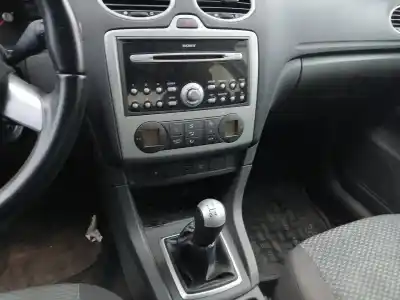 Veículo de Sucata ford focus ii (da_, hcp, dp) 1.6 do ano 2006 alimentado hwda,hwdb,shda,shdb,shdc