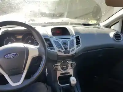 Veículo de Sucata ford fiesta (cb1) ghia do ano 2011 alimentado spjc