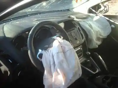 Scrapping Vehicle ford focus turn. (cb8) titanium of the year 2011 powered t1db