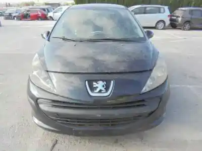Sloopvoertuig peugeot 207 x-line van het jaar 2006 aangedreven 8hz
