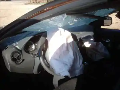 Veículo de Sucata dacia duster ambiance 4x2 do ano 2011 alimentado k4ma6