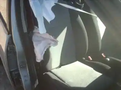 Scrapping Vehicle renault grand modus authentique of the year 2010 powered k9kt7