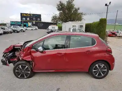 Hurda Aracı PEUGEOT                                            208                                                                                                                                                                                                                                                        Allure                                                                                                                                                                                                                                                     Yılın 2018 güçlü HN01