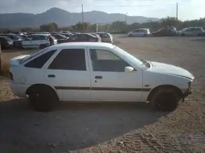 Veículo de Sucata ford escort berl./turnier atlanta berlina do ano 1997 alimentado rva