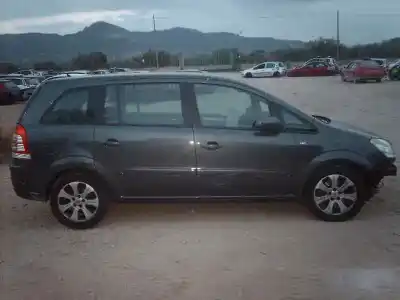 Scrapping Vehicle opel zafira b cosmo of the year 2009 powered z17dtr