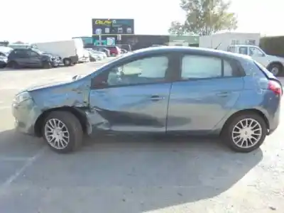 Veicolo di demolizione FIAT BRAVO II (198_) 1.4 (198AXA1B) dell'anno 2012 alimentato 192B2000