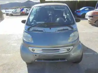 Vehicul casat smart coupe pure al anului 2001 alimentat 