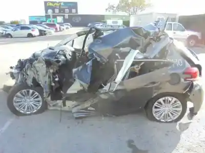 Hurda Aracı PEUGEOT                                            208                                                                                                                                                                                                                                                        Allure                                                                                                                                                                                                                                                     Yılın 2018 güçlü HN01