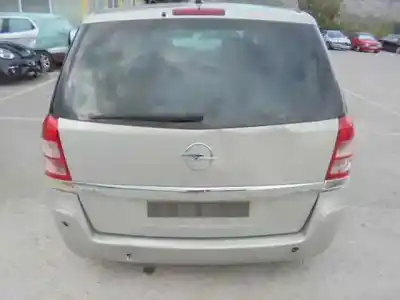 Veículo de Sucata opel zafira b family do ano 2011 alimentado a17dtr