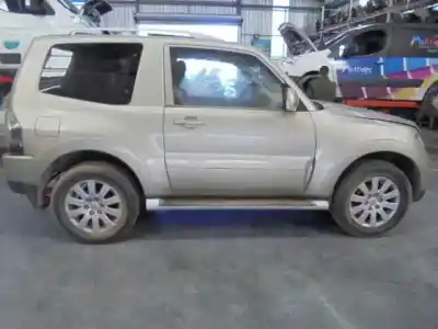 Здавання транспортного засобу mitsubishi montero (v80/v90) 3.2 di-d cat року 2009 потужний 4m41