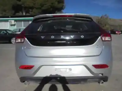 Veículo de Sucata volvo v40 momentum do ano 2013 alimentado d5204t4