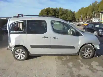 Vehicul casat peugeot partner tepee aventure edition bluehdi al anului 2018 alimentat bh01