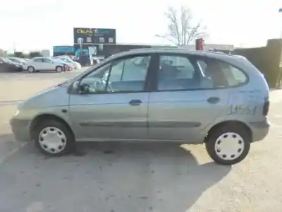 Veicolo di demolizione RENAULT MEGANE I SCENIC (JA0) 1.6e Alize dell'anno 1998 alimentato K7M702