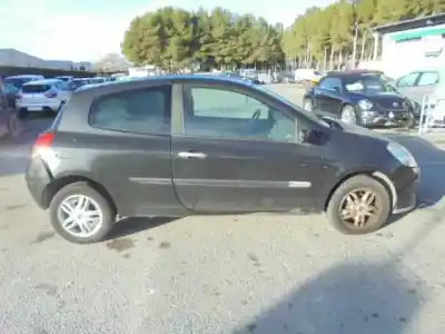 Veículo de Sucata renault clio iii rip curl do ano 2007 alimentado k9km7