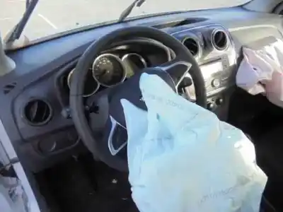 Scrapping Vehicle dacia sandero ambiance of the year 2017 powered b4db4