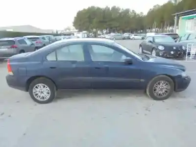 Veículo de Sucata volvo s60 berlina 2.4 diesel do ano 2003 alimentado d5244t2