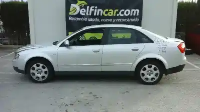 Veículo de Sucata AUDI A4 BERLINA (8E) 2.5 V6 24V TDI CAT (AYM) do ano 2001 alimentado AYM