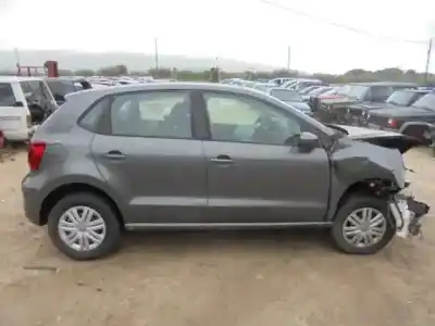 Veicolo di demolizione volkswagen polo (6c1) comfortline dell'anno 2016 alimentato chy
