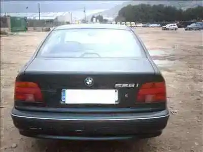 Veículo de Sucata bmw serie 5 berlina (e39) 528i do ano 1995 alimentado 286s1
