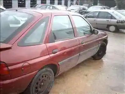Verschrottungsfahrzeug ford escort berl./turnier básico berlina des jahres 1995 angetrieben rfs