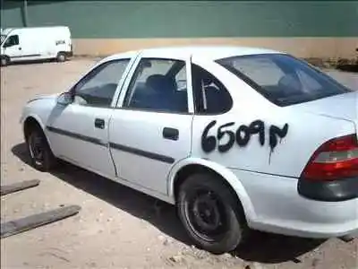 Hurda Aracı OPEL VECTRA B BERLINA Básico (1999->) Yılın 1995 güçlü X17DT(TC4EE1)