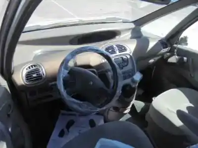 Veículo de Sucata citroen xsara picasso (n68) 2.0 hdi do ano 2002 alimentado rhy