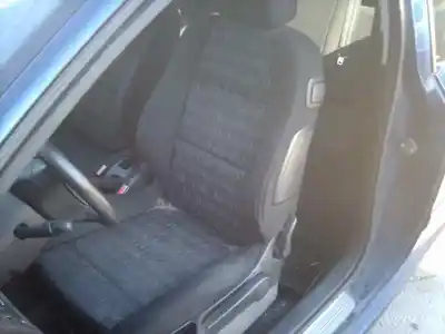 Здавання транспортного засобу peugeot 307 (s1) xs року 2002 потужний rhs(dw10ated)