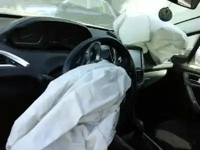 Verschrottungsfahrzeug peugeot 2008 (--.2013->) style des jahres 2018 angetrieben bh02