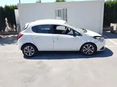 Sloopvoertuig opel corsa e business van het jaar 2015 aangedreven b13dte opt lku