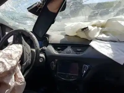 Sloopvoertuig opel corsa e business van het jaar 2015 aangedreven b13dte opt lku