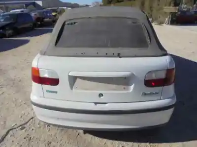 Sloopvoertuig fiat punto cabrio (176) elx van het jaar 1994 aangedreven 176a9000