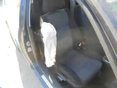 Veículo de Sucata volkswagen golf iv berlina (1j1) conceptline do ano 2002 alimentado atd