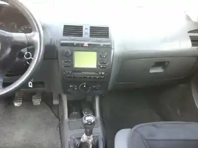 Véhicule à la ferraille seat ibiza (6k1) stella de l'année 2000 alimenté alm