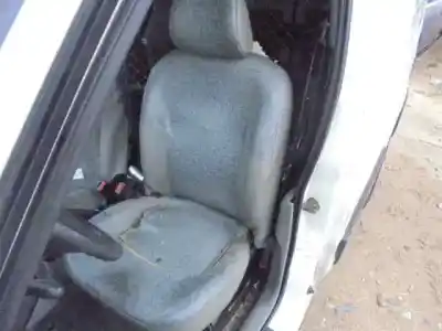 Здавання транспортного засобу renault kangoo (f/kc0) generique року 2005 потужний k9ka7