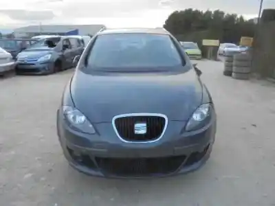 Здавання транспортного засобу seat altea xl (5p5) reference року 2008 потужний bxe