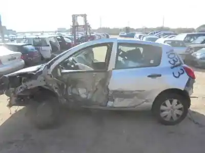 Здавання транспортного засобу RENAULT CLIO III Authentique року 2011 потужний D4FD7