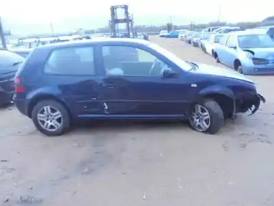 Veículo de Sucata volkswagen golf iv berlina (1j1) conceptline do ano 2000 alimentado azd