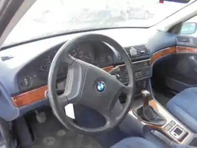 Veículo de Sucata bmw serie 5 berlina (e39) 523i do ano 1997 alimentado 256s3
