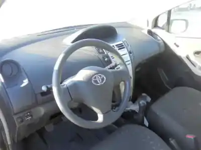 Утилизация автомобиля toyota yaris (ksp9/scp9/nlp9) básico года 2007 питание 2sz