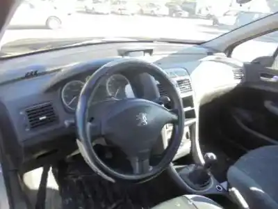 Veicolo di demolizione peugeot 307 (s1) xr dell'anno 2002 alimentato rhy (dw10td)