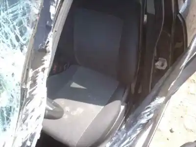 Veicolo di demolizione opel corsa c cosmo dell'anno 2003 alimentato z13dt