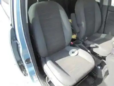 Здавання транспортного засобу ford focus c-max (cap) ghia (d) року 2008 потужний kkda