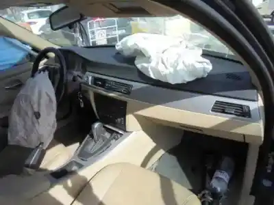 Sloopvoertuig bmw serie 3 berlina (e90) 320d van het jaar 2006 aangedreven 204d4