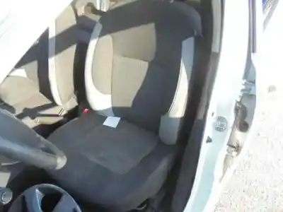 Veículo de Sucata dacia sandero ambiance do ano 2015 alimentado k9kc612