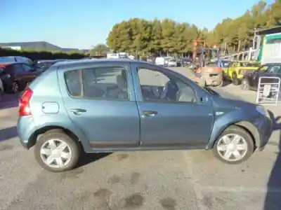 Sloopvoertuig dacia sandero ambiance van het jaar 2010 aangedreven k9kr7