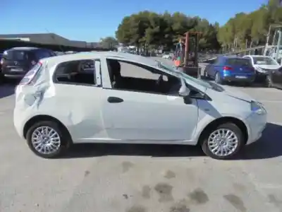 Veículo de Sucata fiat grande punto (199) 1.2 cat do ano 2010 alimentado 199a4000