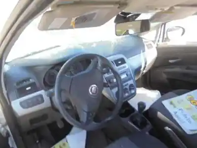 Veículo de Sucata fiat grande punto (199) 1.2 cat do ano 2010 alimentado 199a4000