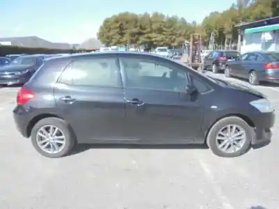 Здавання транспортного засобу toyota auris luna року 2008 потужний 1zr