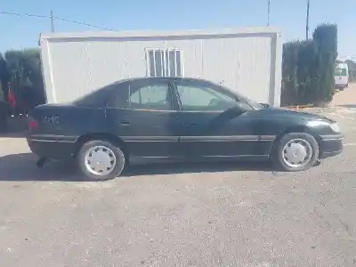 Veículo de Sucata opel omega b básico berlina do ano 1998 alimentado x25dt