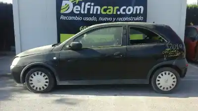 Здавання транспортного засобу opel corsa c first року 2003 потужний z12xe
